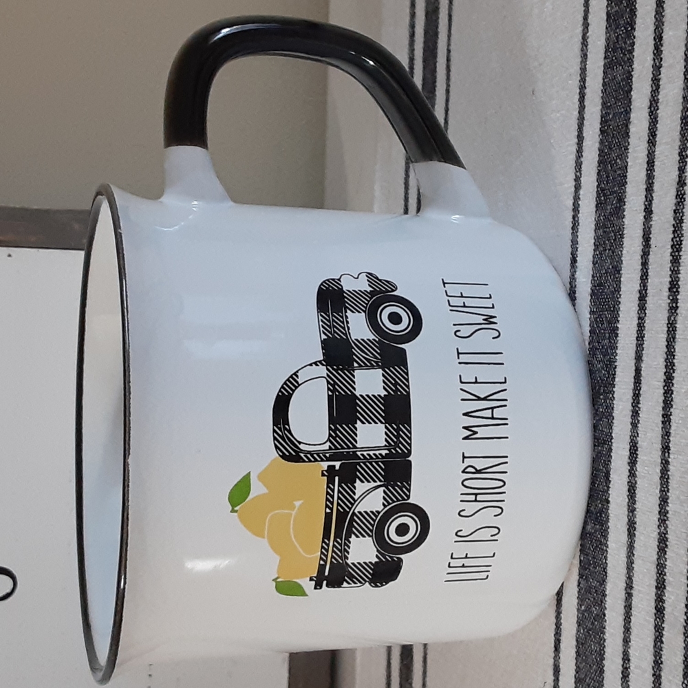Life Is Short Make It Sweet Black White Checked Truck Lemons 12 oz Mug